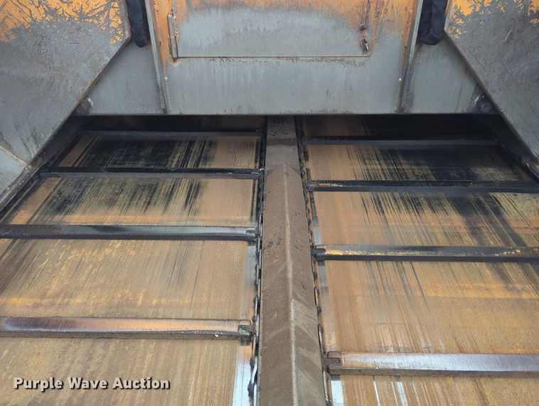 image for item LY9437 2018 Lee Boy 8520  paver