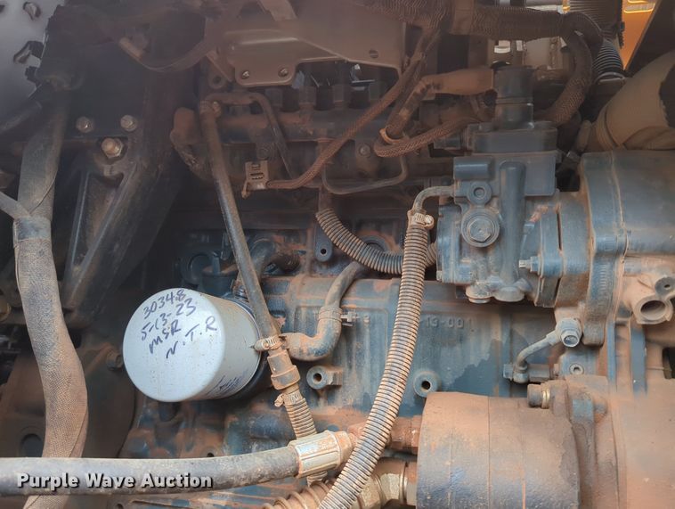 image for item LY9437 2018 Lee Boy 8520  paver