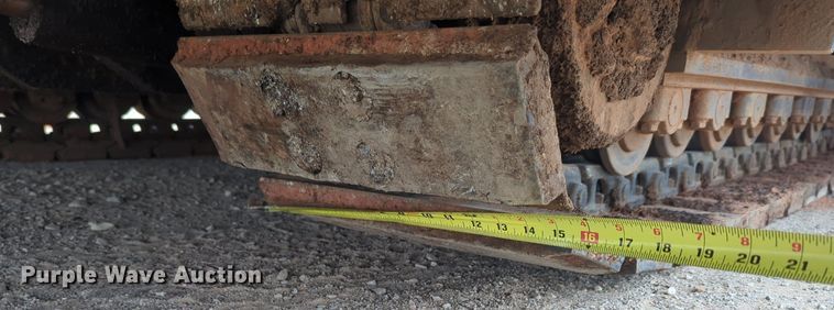 image for item LY9437 2018 Lee Boy 8520  paver