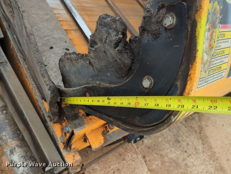 image for item LY9437 2018 Lee Boy 8520  paver