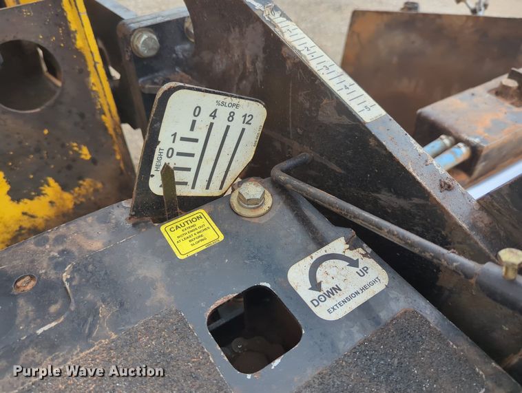 image for item LY9438 2020 Carlson CP130  paver