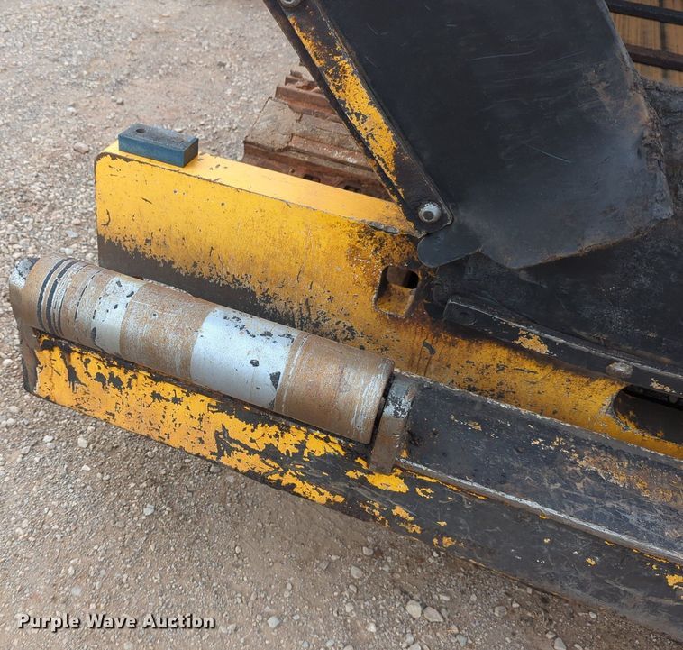 image for item LY9438 2020 Carlson CP130  paver