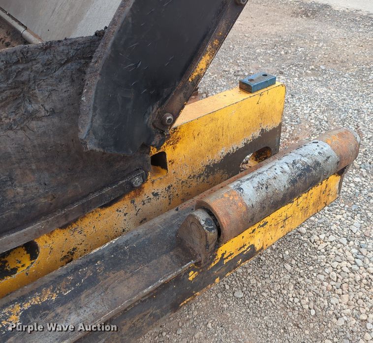 image for item LY9438 2020 Carlson CP130  paver