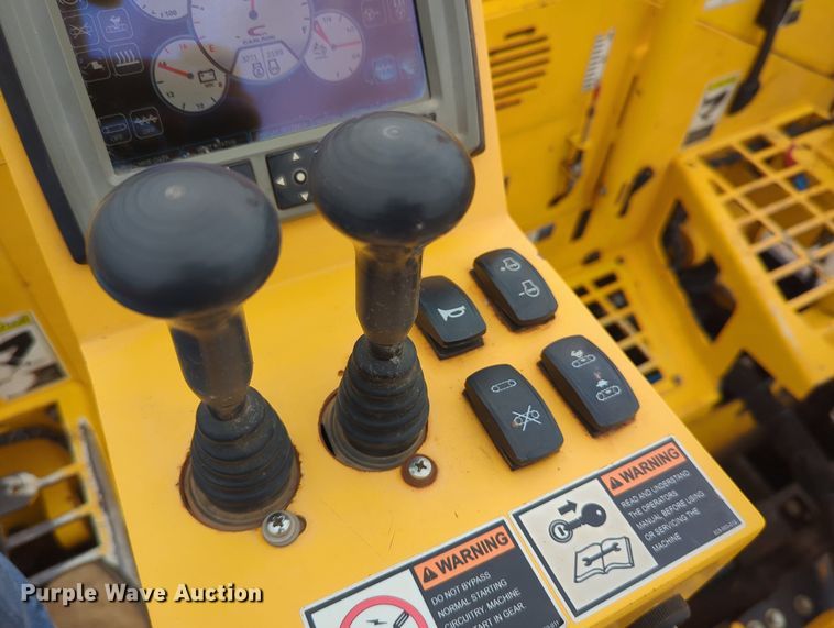 image for item LY9438 2020 Carlson CP130  paver