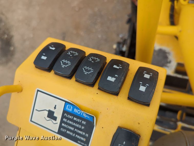 image for item LY9438 2020 Carlson CP130  paver