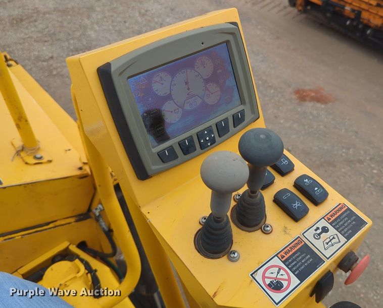 image for item LY9438 2020 Carlson CP130  paver