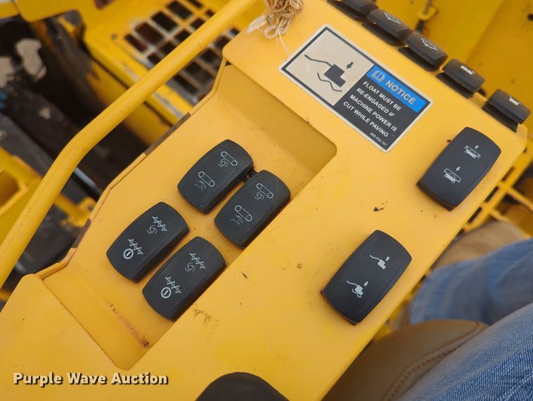 image for item LY9438 2020 Carlson CP130  paver