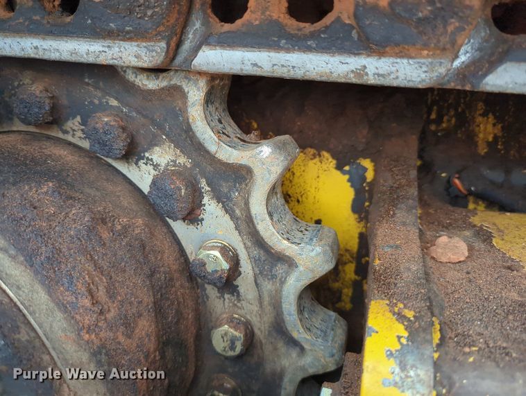 image for item LY9438 2020 Carlson CP130  paver