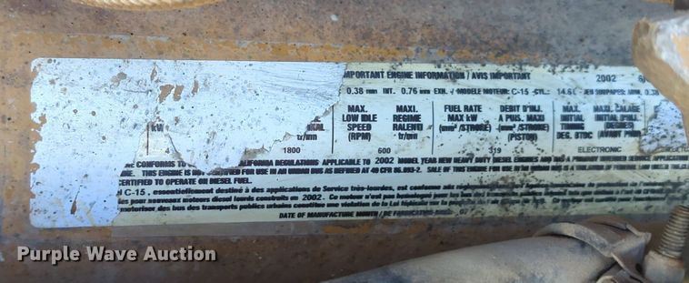 image for item LY9440 2003 Kenworth T800  semi truck