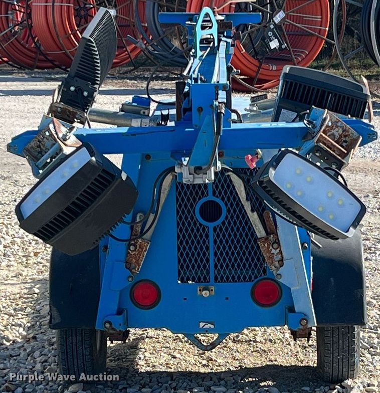 image for item ME9295 2006 Genie TML-4000N  light plant