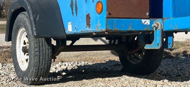 image for item ME9295 2006 Genie TML-4000N  light plant