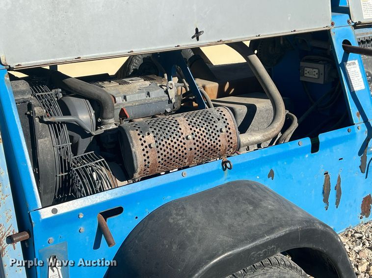 image for item ME9295 2006 Genie TML-4000N  light plant