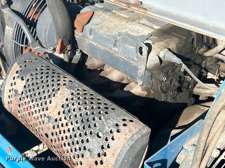 image for item ME9295 2006 Genie TML-4000N  light plant