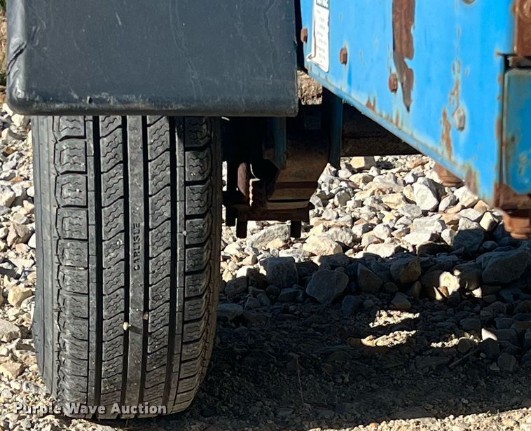 image for item ME9295 2006 Genie TML-4000N  light plant