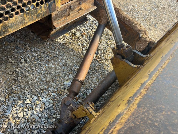 image for item MG9509 1977 Caterpillar D7G  dozer