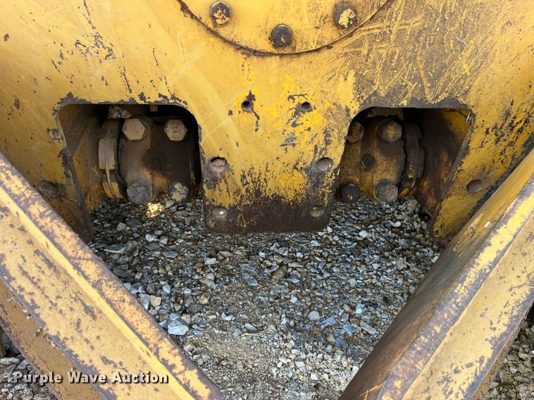 image for item MG9509 1977 Caterpillar D7G  dozer