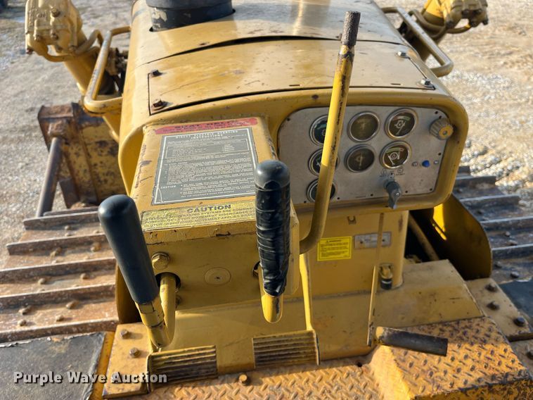 image for item MG9509 1977 Caterpillar D7G  dozer