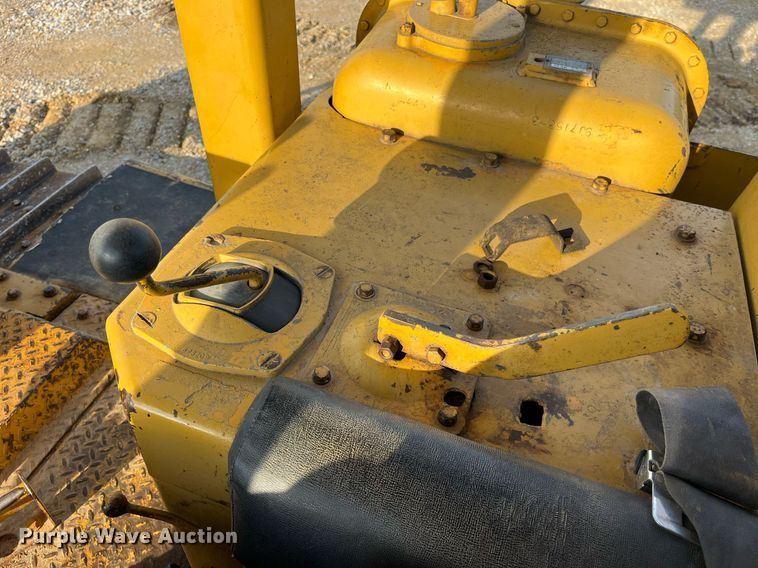 image for item MG9509 1977 Caterpillar D7G  dozer