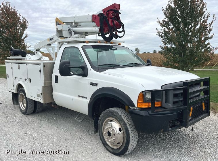 image for item MG9521 1999 Ford F450 Super Duty  bucket truck