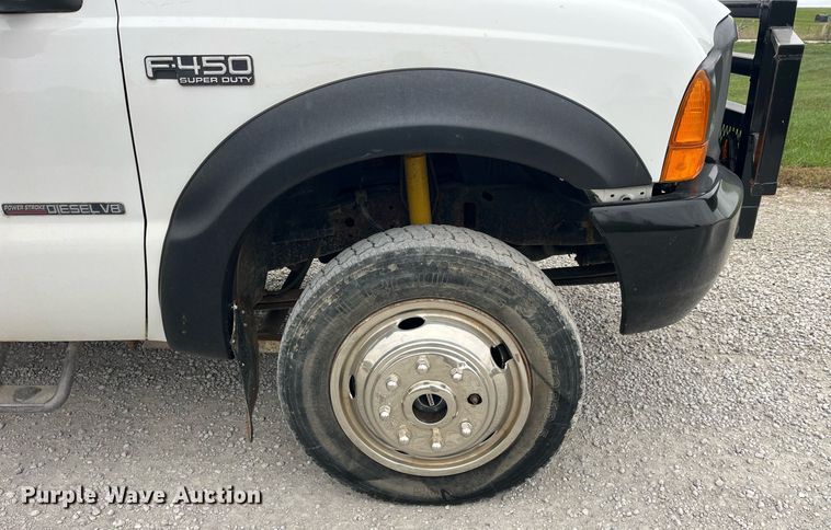 image for item MG9521 1999 Ford F450 Super Duty  bucket truck