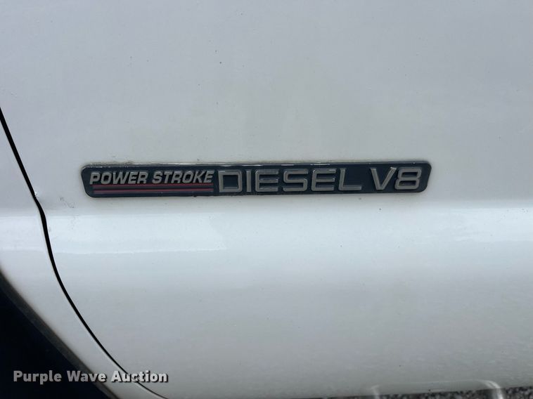 image for item MG9521 1999 Ford F450 Super Duty  bucket truck