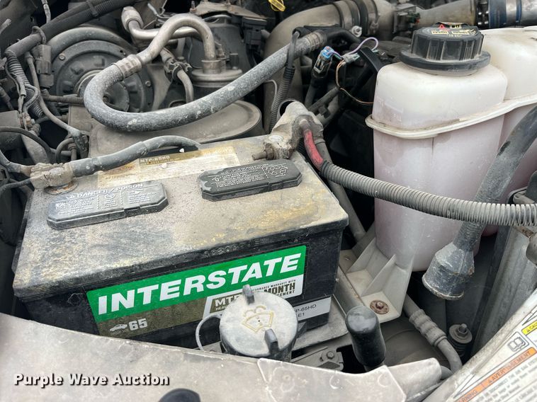 image for item MG9522 1999 Ford F450 Super Duty  bucket truck