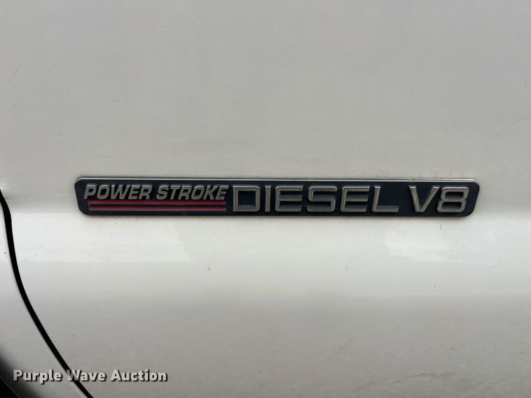 image for item MG9522 1999 Ford F450 Super Duty  bucket truck