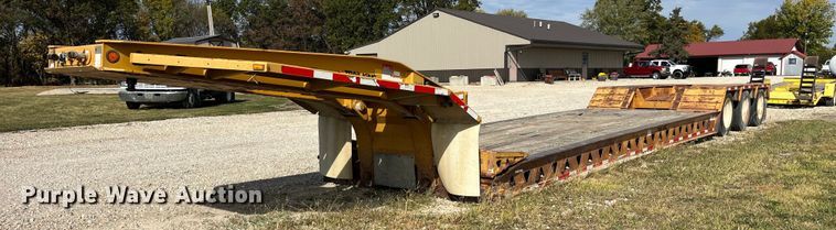 image for item MG9526 1997 Trail King TK80HDG-463  lowboy equipment trailer