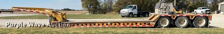 image for item MG9526 1997 Trail King TK80HDG-463  lowboy equipment trailer