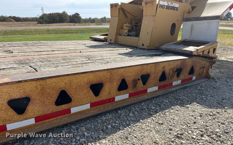 image for item MG9526 1997 Trail King TK80HDG-463  lowboy equipment trailer