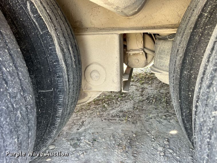 image for item MG9526 1997 Trail King TK80HDG-463  lowboy equipment trailer