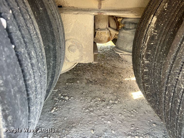 image for item MG9526 1997 Trail King TK80HDG-463  lowboy equipment trailer