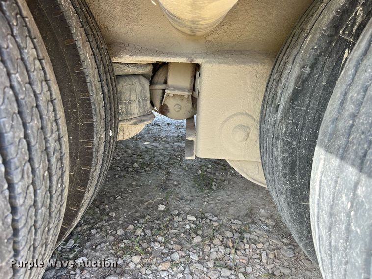 image for item MG9526 1997 Trail King TK80HDG-463  lowboy equipment trailer