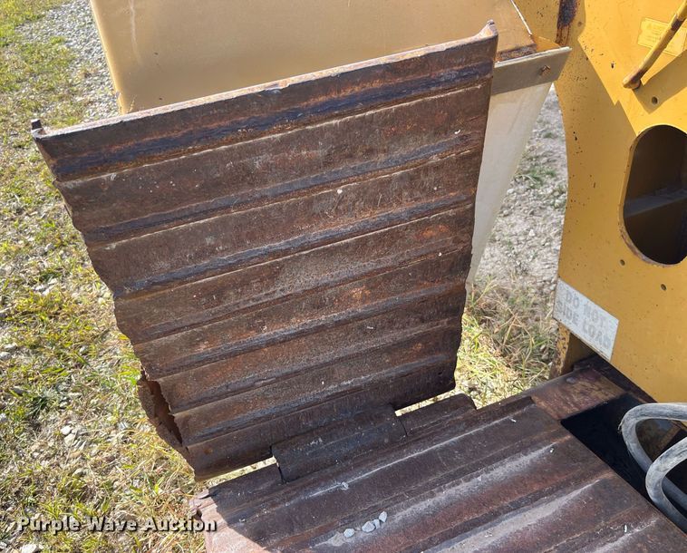 image for item MG9526 1997 Trail King TK80HDG-463  lowboy equipment trailer