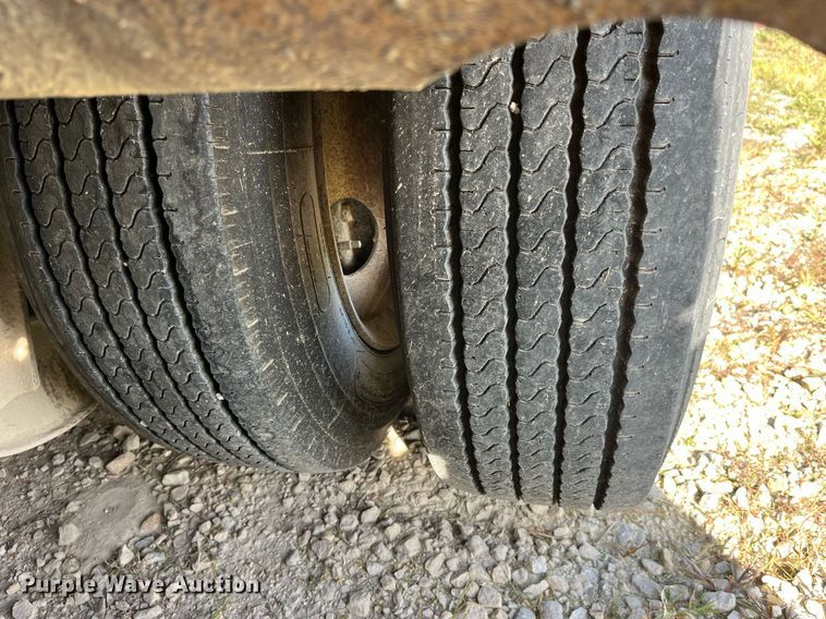 image for item MG9526 1997 Trail King TK80HDG-463  lowboy equipment trailer