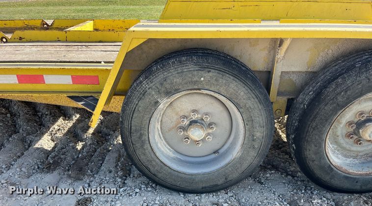 image for item MG9528 2000 Redi Haul  equipment trailer