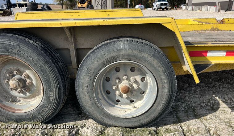 image for item MG9528 2000 Redi Haul  equipment trailer