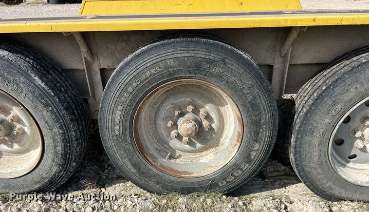 image for item MG9528 2000 Redi Haul  equipment trailer