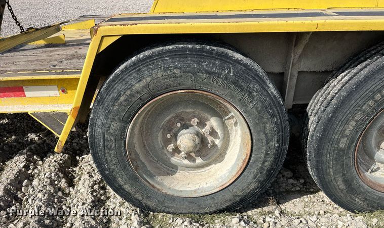 image for item MG9528 2000 Redi Haul  equipment trailer