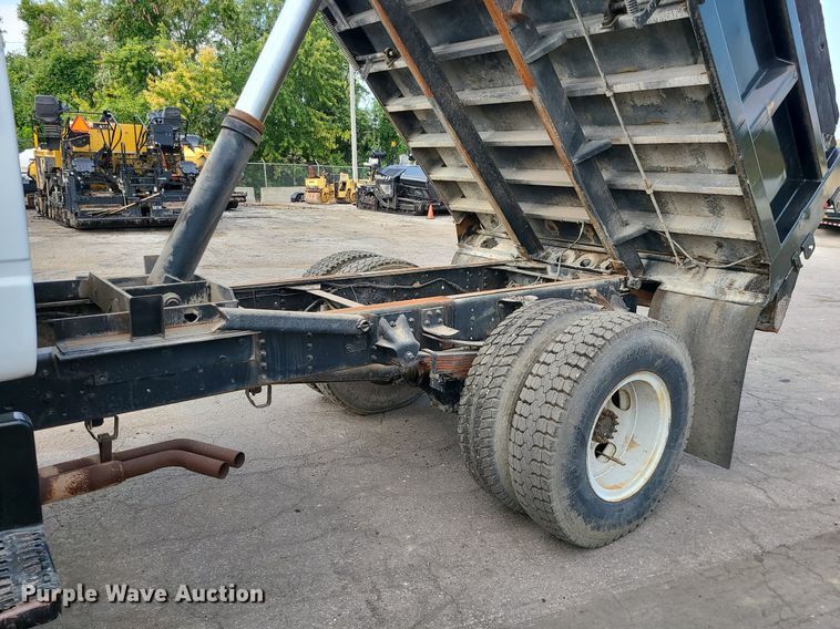 image for item MG9752 1994 Chevrolet 6500 Kodiak  dump truck