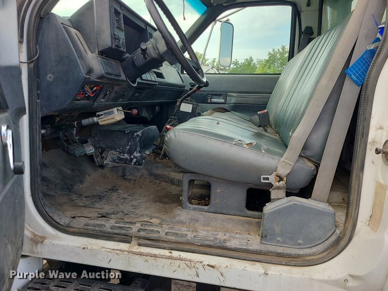 image for item MG9752 1994 Chevrolet 6500 Kodiak  dump truck