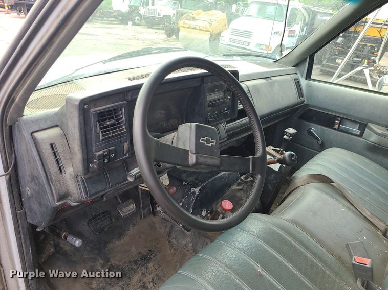 image for item MG9752 1994 Chevrolet 6500 Kodiak  dump truck