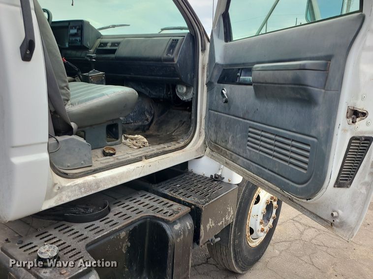 image for item MG9752 1994 Chevrolet 6500 Kodiak  dump truck