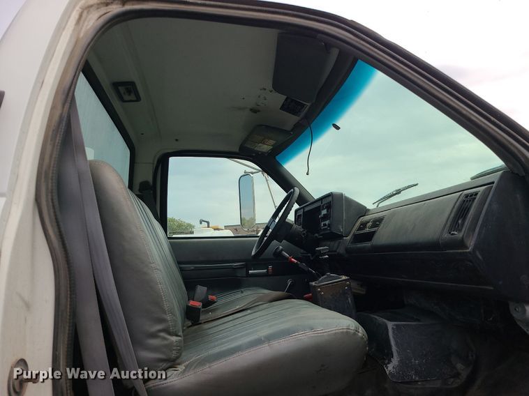 image for item MG9752 1994 Chevrolet 6500 Kodiak  dump truck