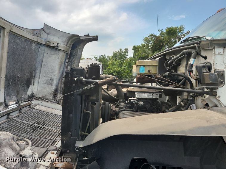 image for item MG9752 1994 Chevrolet 6500 Kodiak  dump truck