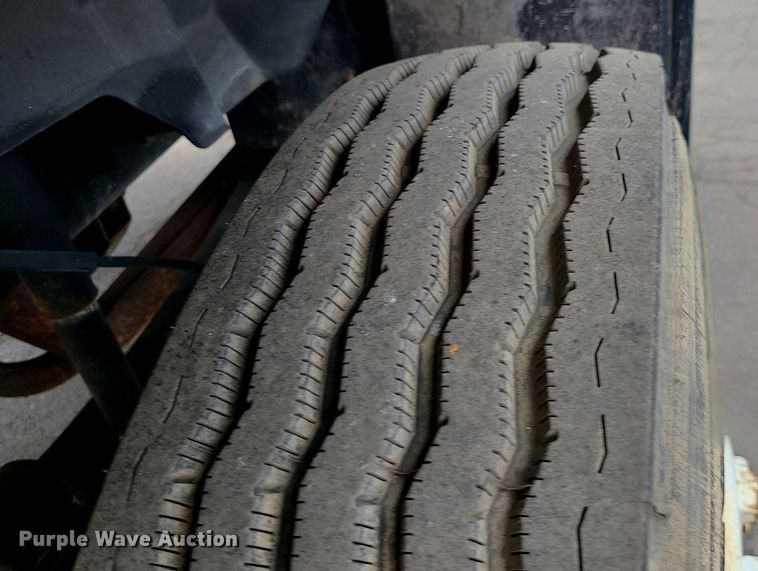 image for item MG9752 1994 Chevrolet 6500 Kodiak  dump truck