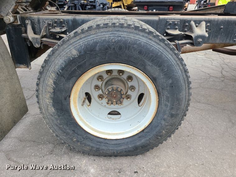 image for item MG9752 1994 Chevrolet 6500 Kodiak  dump truck