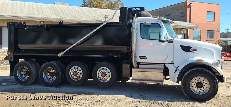 image for item MJ9480 2023 Peterbilt 567  dump truck