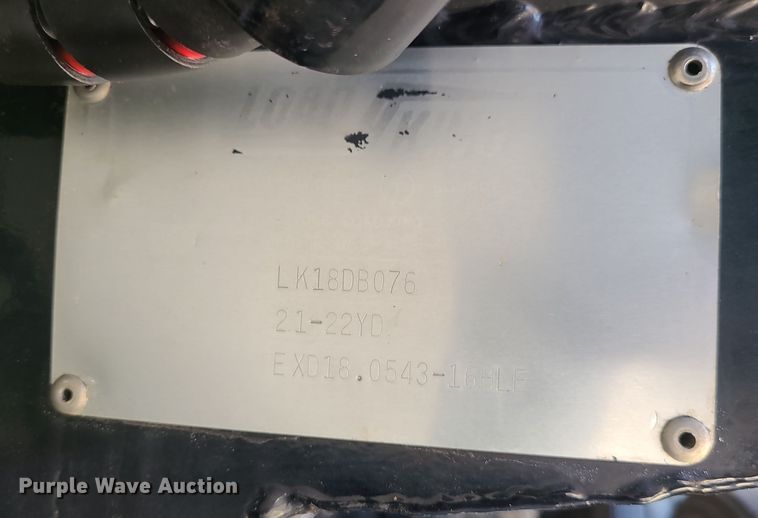 image for item MJ9480 2023 Peterbilt 567  dump truck