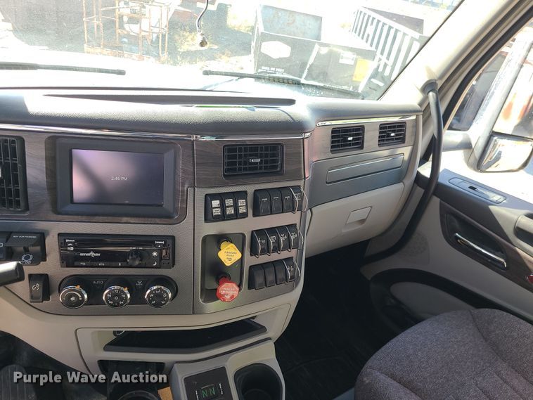 image for item MJ9480 2023 Peterbilt 567  dump truck